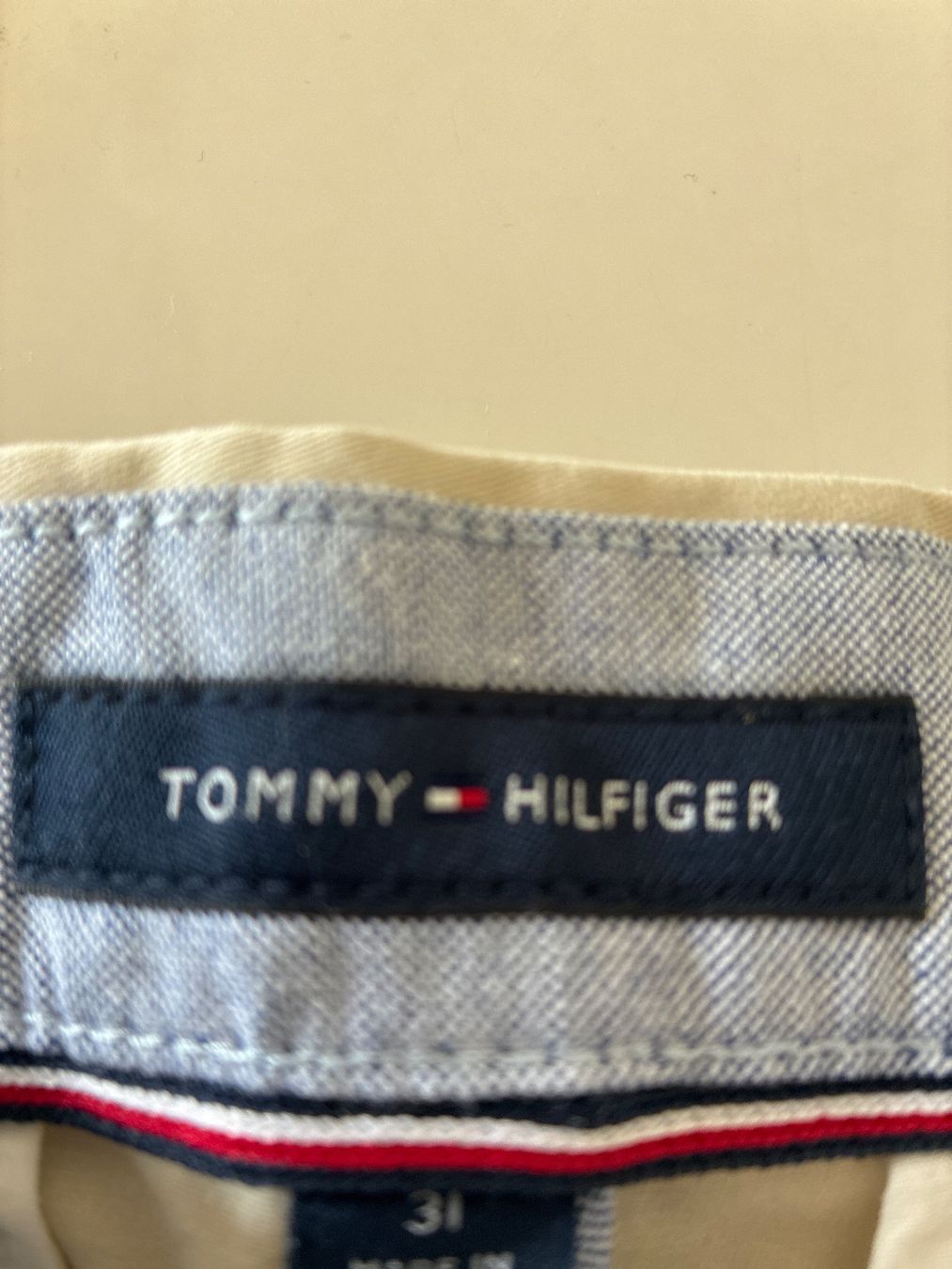 Tommy Hilfiger Pantaloni: Tommy Hilfiger, Bermudashorts, beige – Usato da Luzern venduto da Hans1937 4