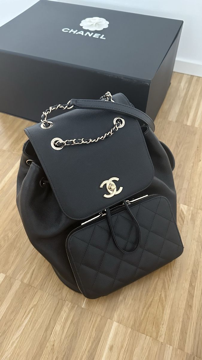 Chanel Rucksäcke: Chanel Rucksack – Neu (gemäss Beschreibung) aus Zürich von ffeti 1