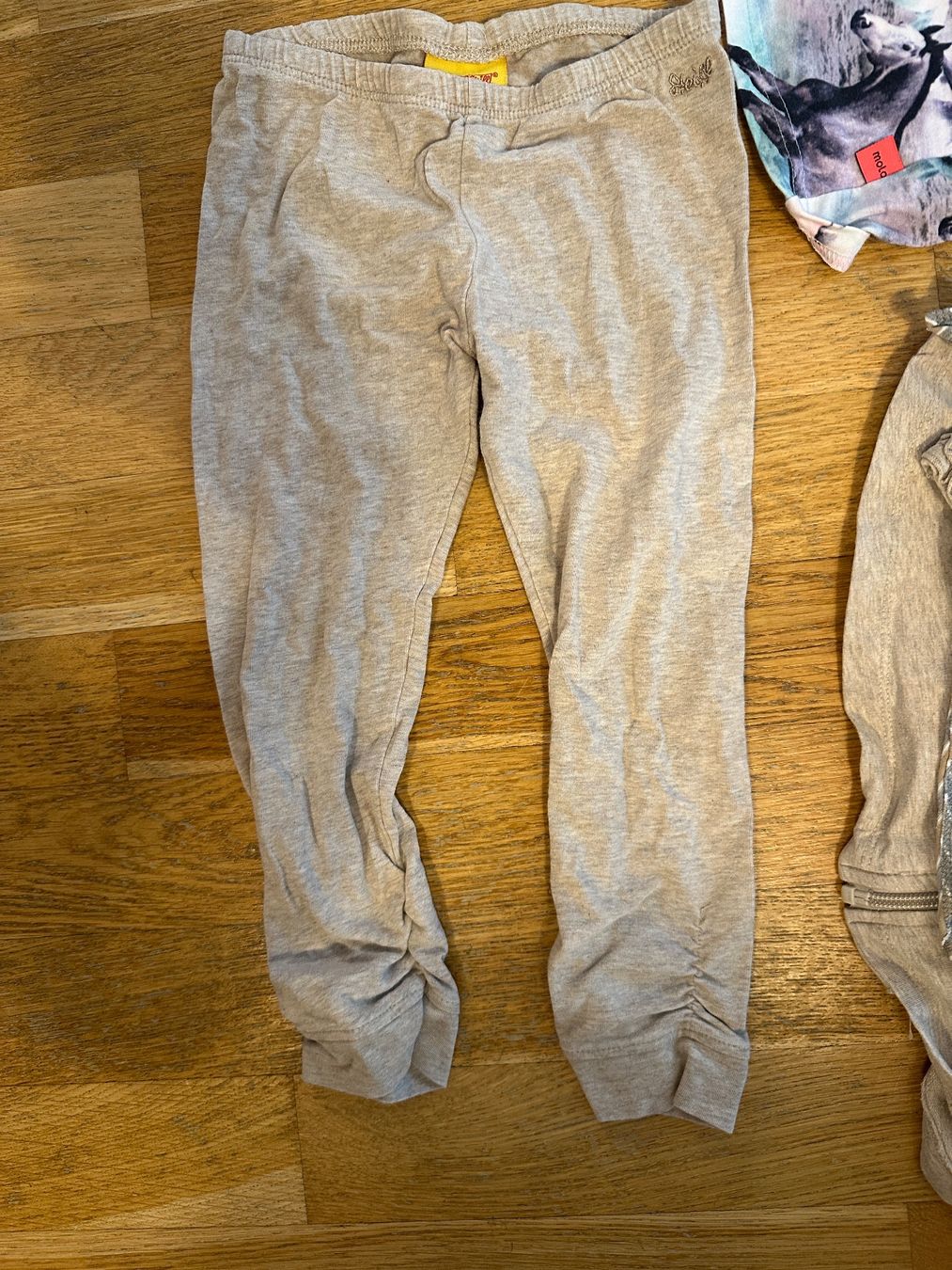 Molo Lotti & Set di vestiti: Mädchen Kleider Set Steiff & Molo, Grösse 98-105 – Usato da Zürich venduto da JuliaSp 4