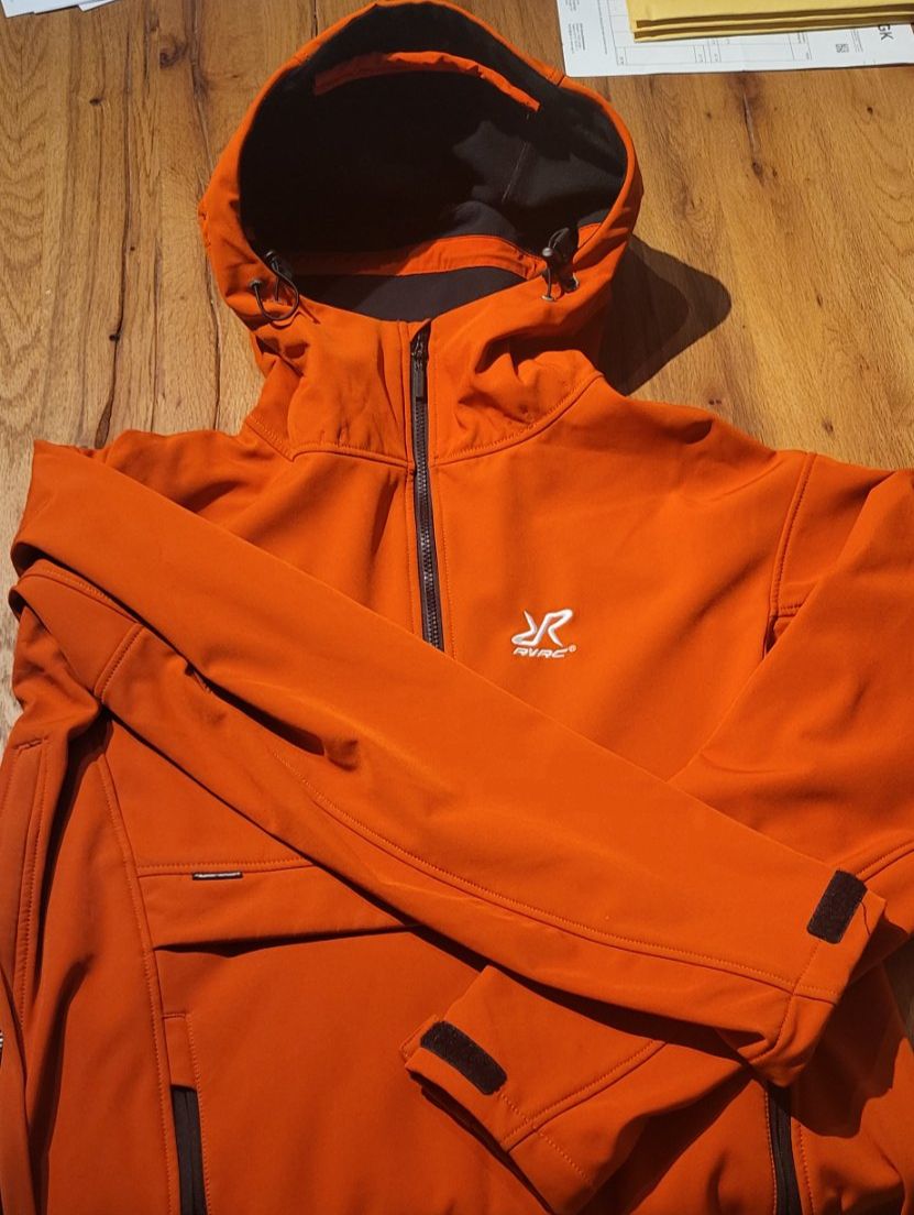 RevolutionRace Giacche: RevolutionRace Herren Softshelljacke Gr. L, orange – Usato da Hellikon venduto da her_s6t2