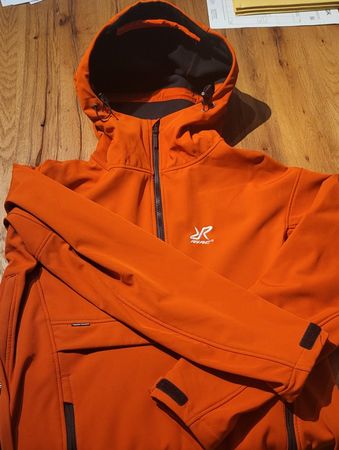 RevolutionRace Herren Softshelljacke Gr. L, orange