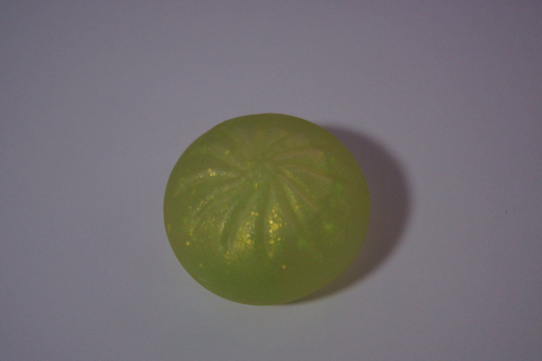 Spielzeuge: Squishi Glitzer Dumpling – Gebraucht aus Utzenstorf von mat_2f8l 2