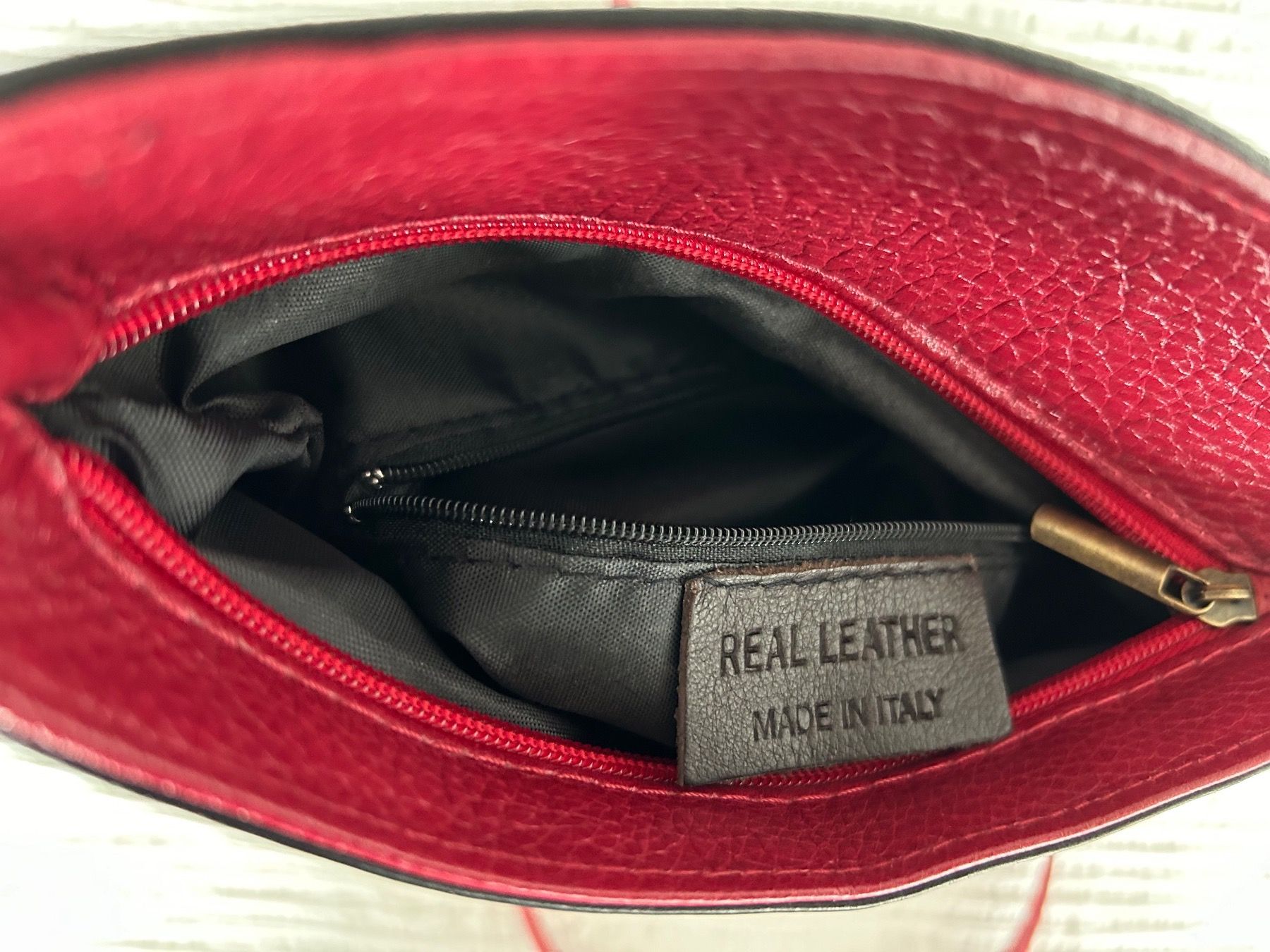 Taschen für Damen: Leder Tasche schwarz/dunkelrot – Gebraucht aus Horn von Resvi 5