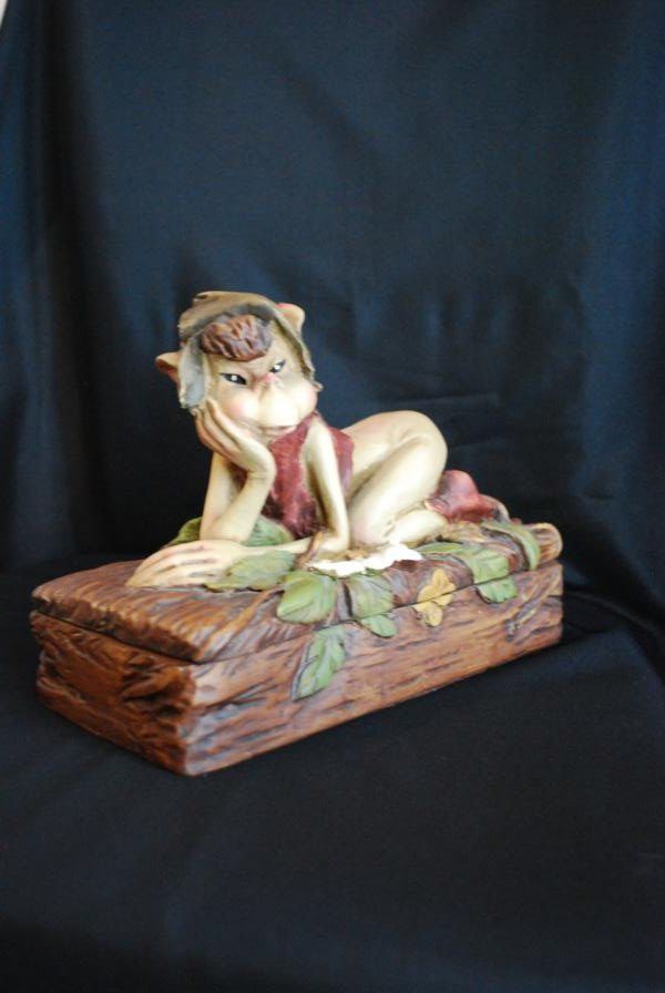 Portagioie: Schmuckdose Figur Kobold, Elfe, Waldgeist auf Baumstamm – Usato da Alterswil FR venduto da Maylea01 2