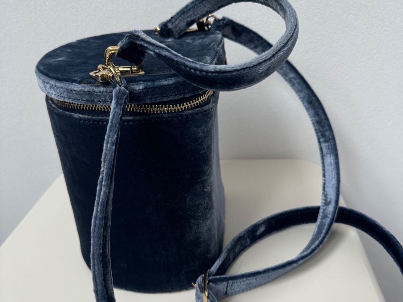 Borse da donna: STAUD Handtasche in blau – Usato da Solothurn venduto da Manjascha 2