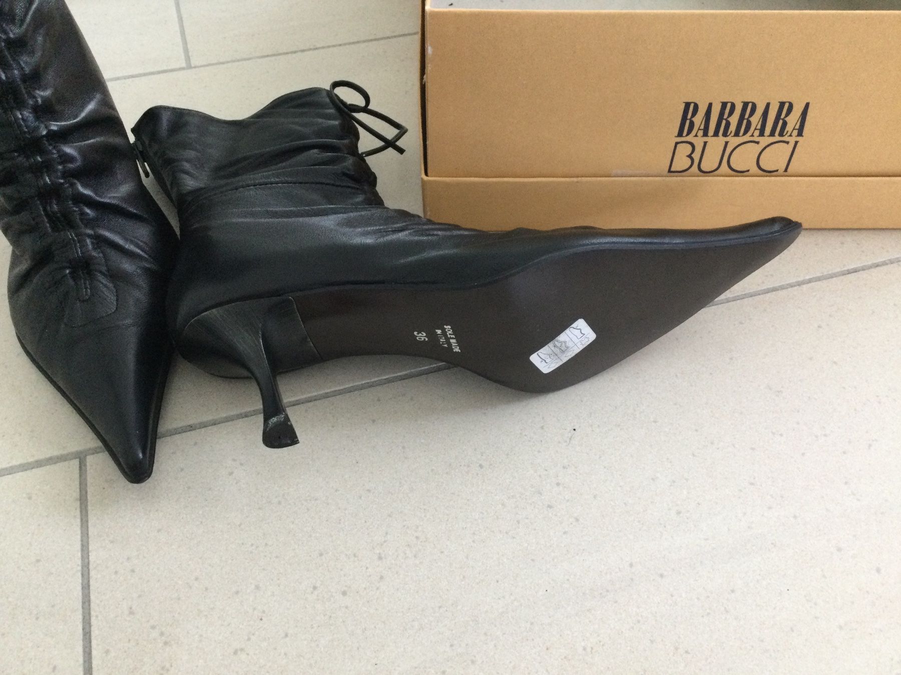 Scarpe da donna: Neue schwarze Lederstiefeletten, Grösse 36 – Nuovo e nell'imballaggio originale da Baar venduto da negombo 3