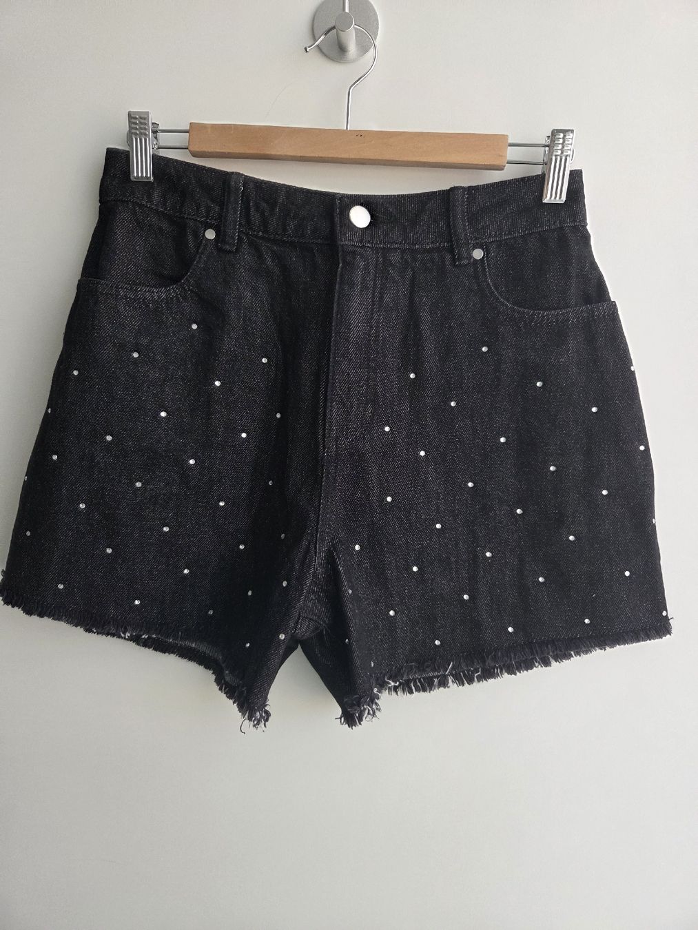 Pantaloni: Shorts mit Glitzersteinchen Gr. M – Nuovo e nell'imballaggio originale da Kriens venduto da ..stx..