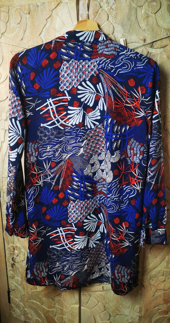 H&M Blusen: Damenbluse Gr. 34 / Muster / Print / Tunika / Blau Rot – Gebraucht aus Wettingen von JasminL92-2 1