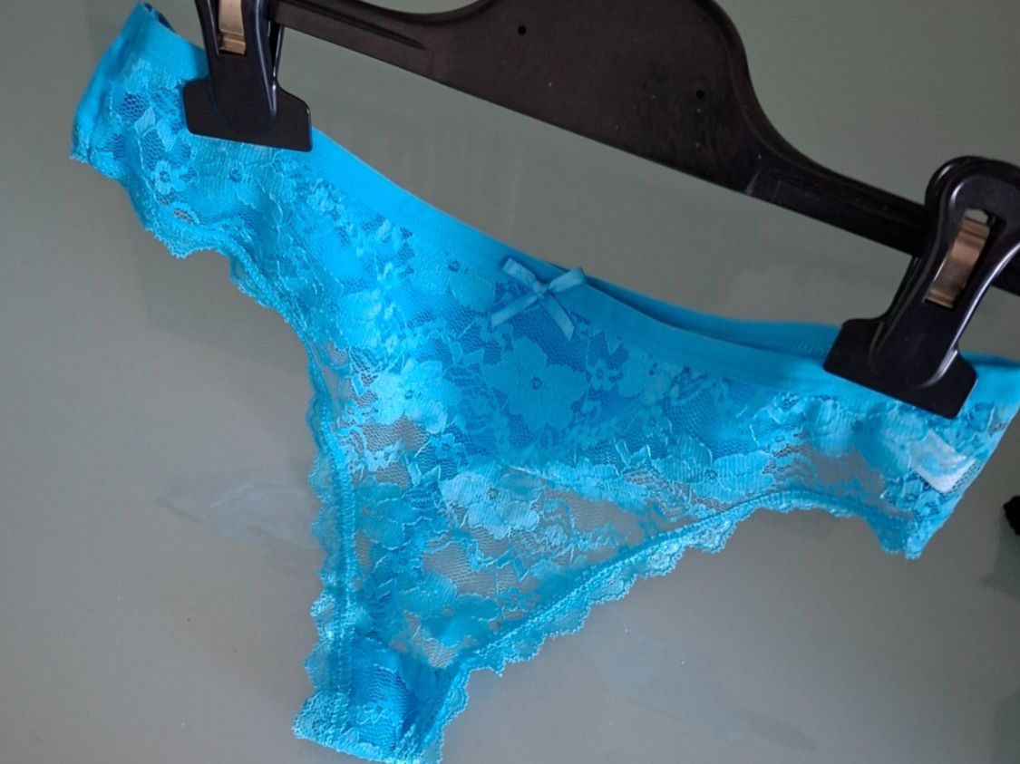 Altra biancheria intima: 1 schöner  Spitzen Tanga gr L – Nuovo (secondo la descrizione) da Reinach AG venduto da nicki024 1
