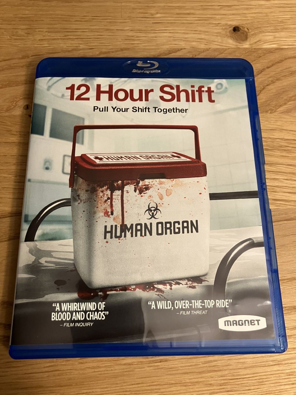 Tutti i DVDs: 12 Hour Shift (BluRay, US-Import, Code A, uncut) – Nuovo (secondo la descrizione) da Rümlang venduto da Cymanlang