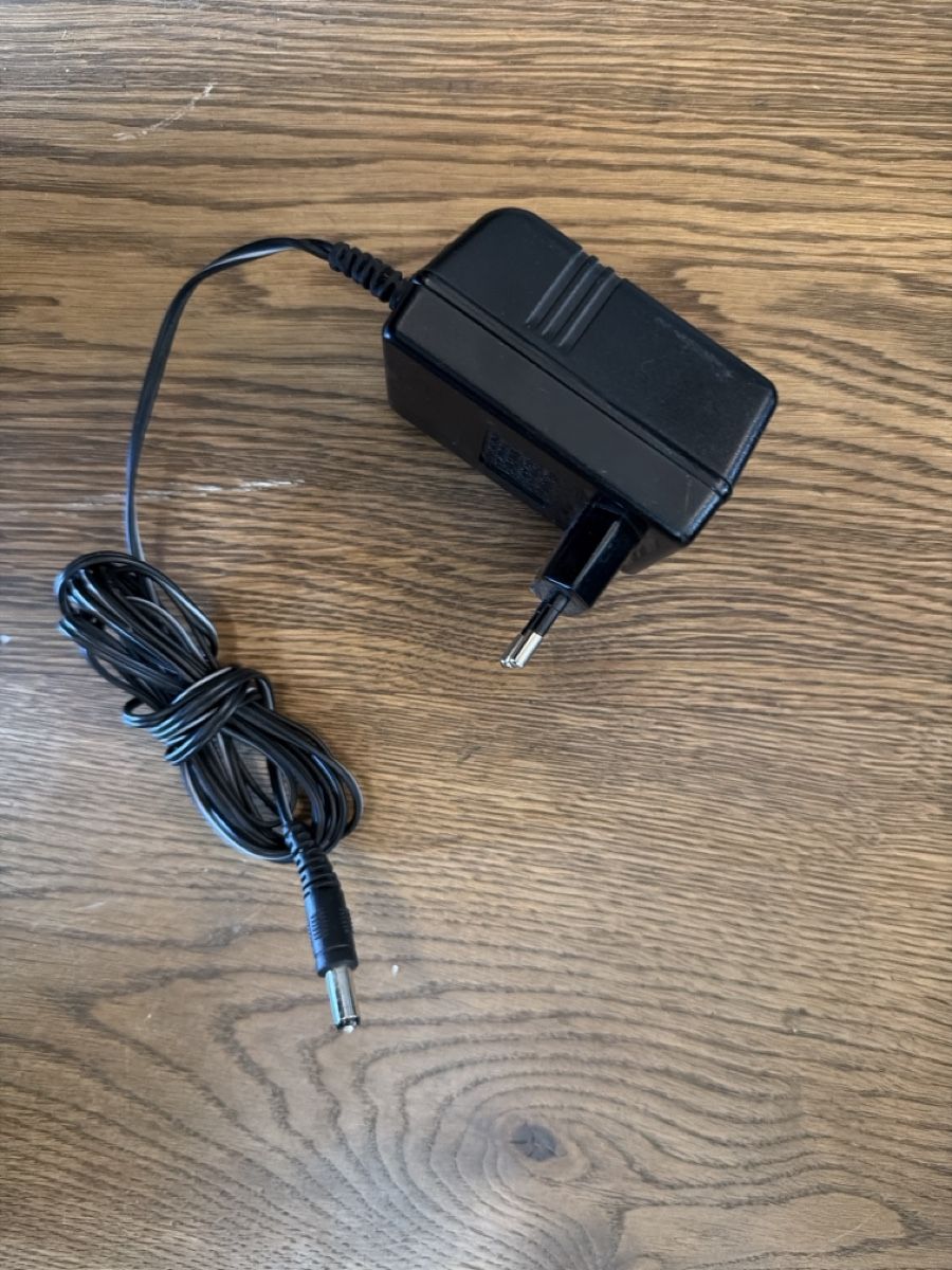 Pro-ject Giradischi: Pro-Ject Debut III USB Plattenspieler - mit Motorfehler – Difettoso da Birmensdorf ZH venduto da PolzerJ1 4