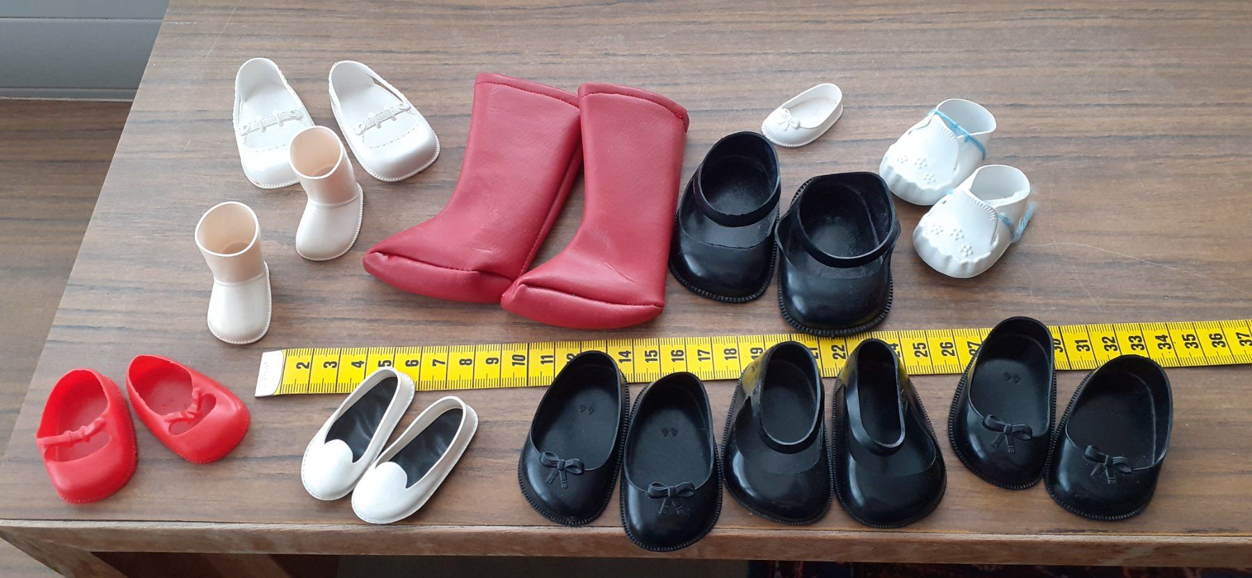 Bambole: Puppenschuhe Lot – Usato da Mörschwil venduto da lindaswunderkiste 2