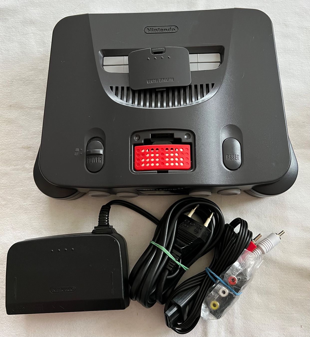 Nintendo Console: Nintendo 64 ink. Expansion Pak & 2 Controller & 12 Games TOP – Usato da Rebstein venduto da gimmma 2