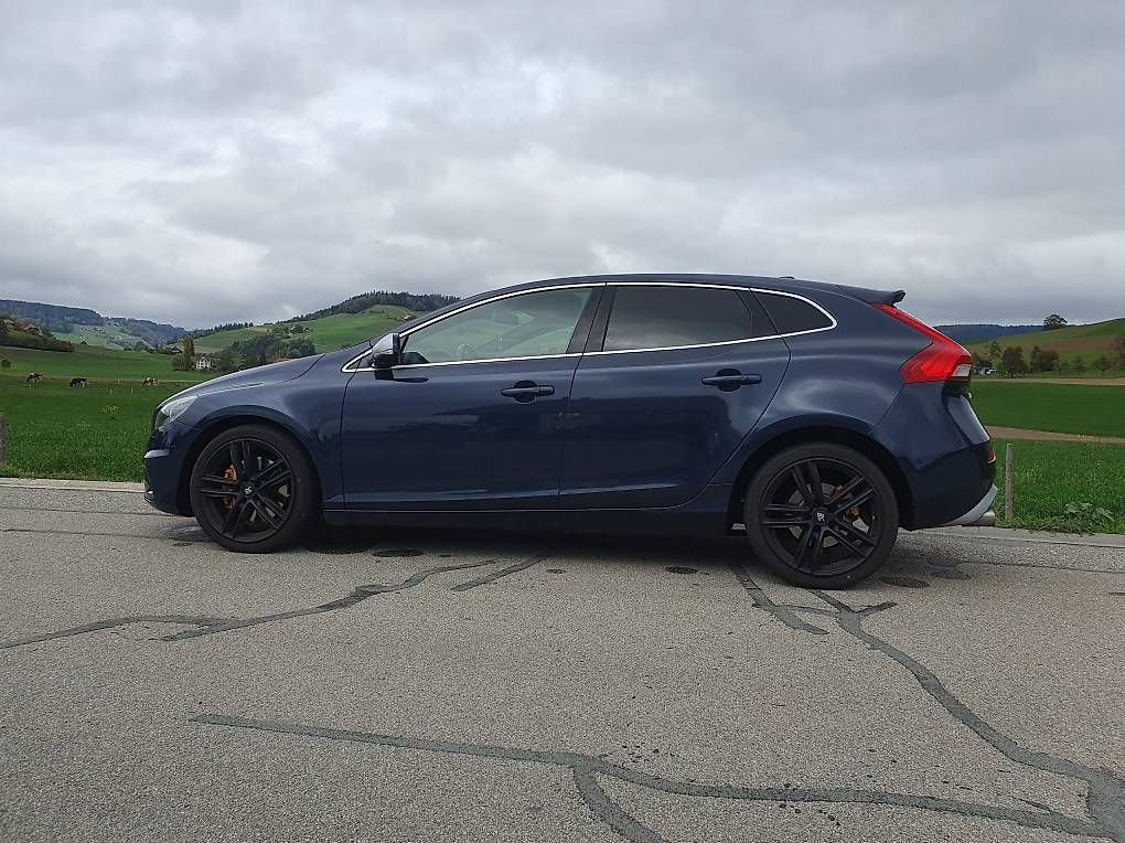 Autos: Volvo V40 D3 R-Design – Gebraucht aus Schlosswil von turbo91 2