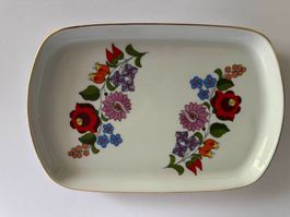 Handbemalte Kalocsa Schale (Ungarn) mit Paprikadekor (24 cm)