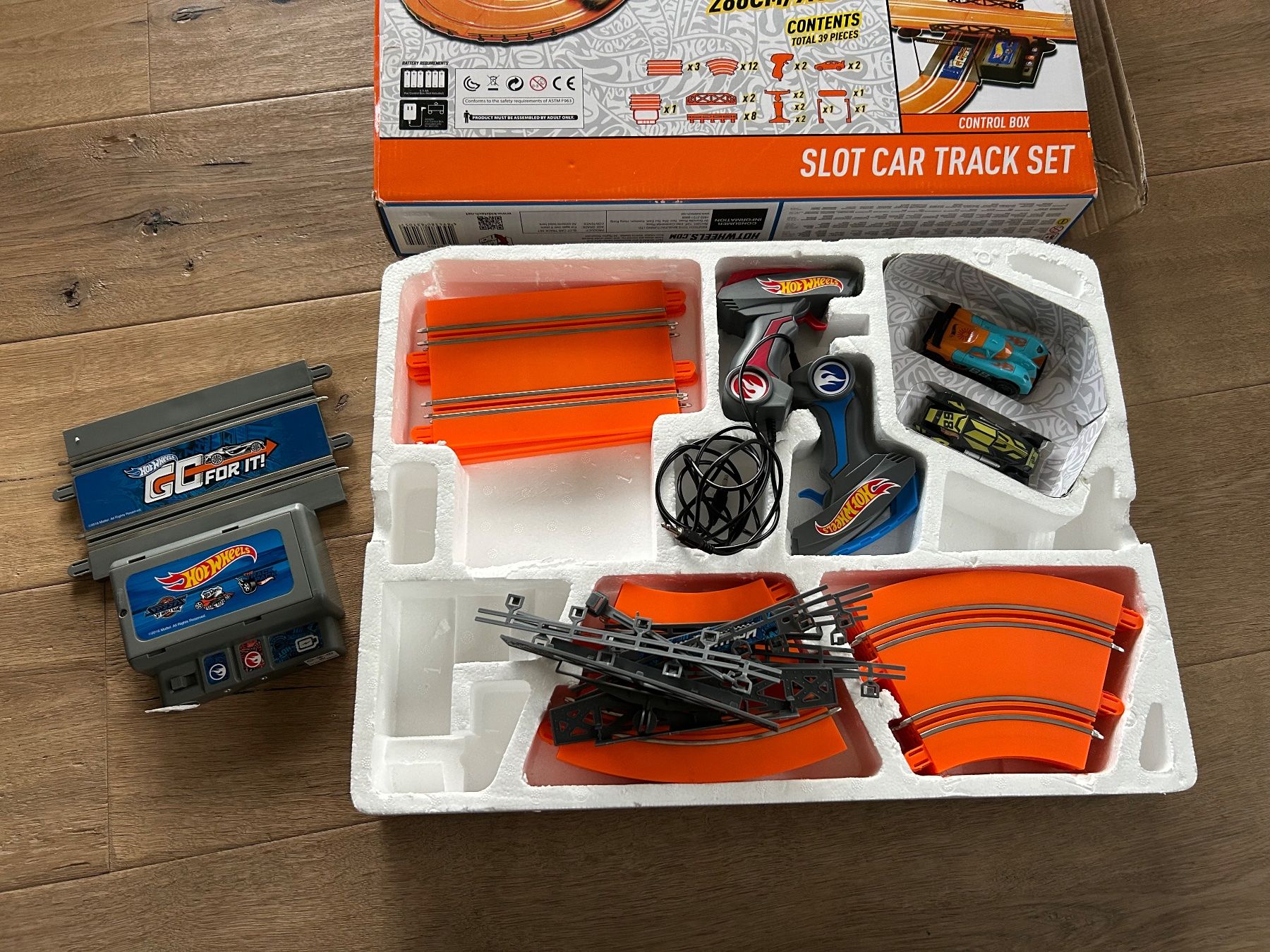 Hot Wheels Rennbahnen: Hot Wheels Autorennbahn Set 286 cm gebraucht – Neu (gemäss Beschreibung) aus Thayngen von Neuhof80 4