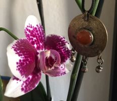 Amulett, Anhänger oder Brosche