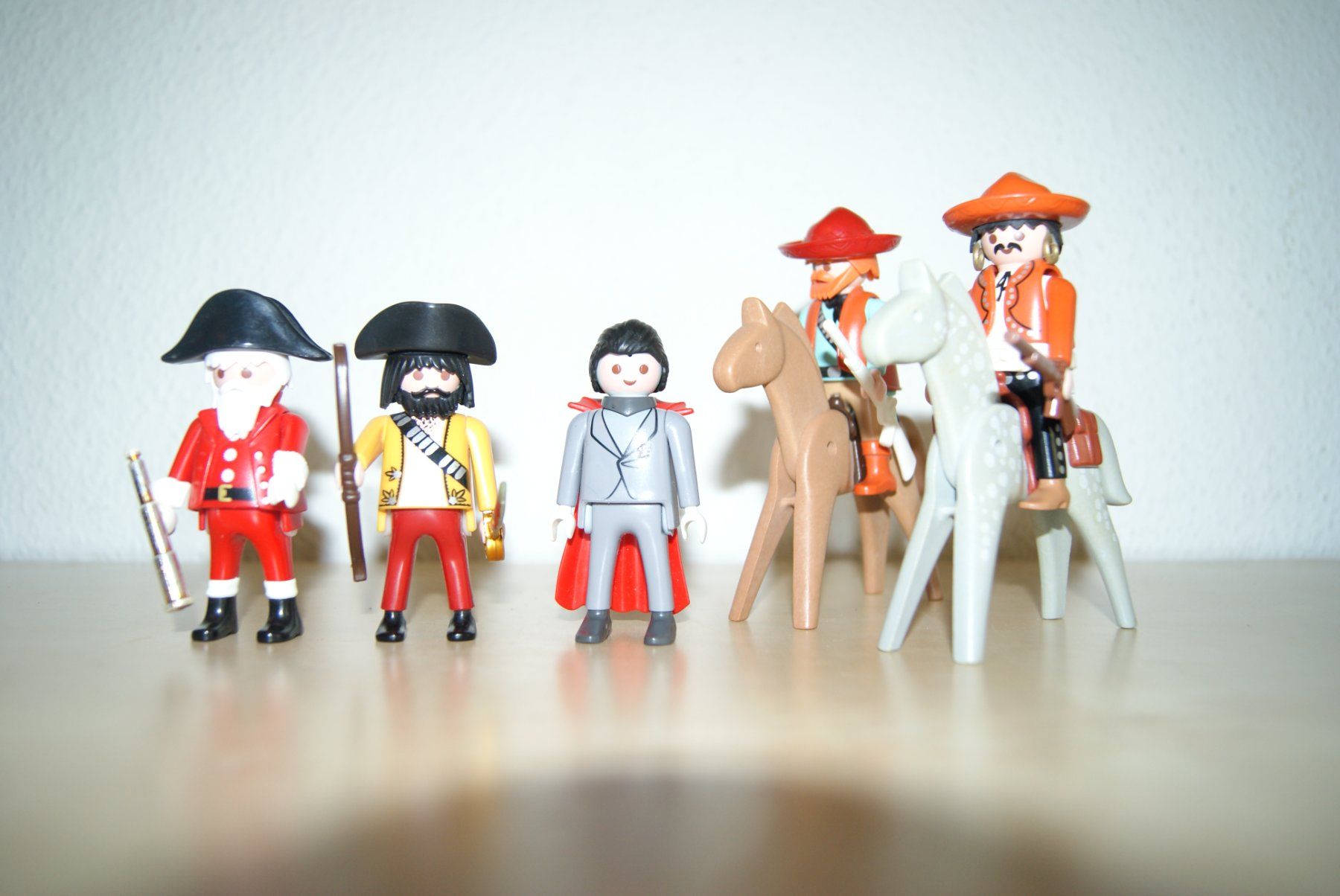 Playmobil Giocattoli: Playmobil Figuren Reiter / Pirat etc. – Usato da Zürich venduto da Widi1