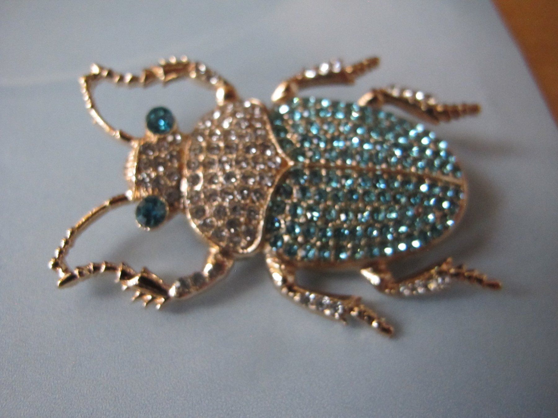 Broches & Aiguilles: Wunderschöne  Brosche Käfer mit Strass-Steinen! – Neuf (Voir description) à zuchwil par mexpim 2