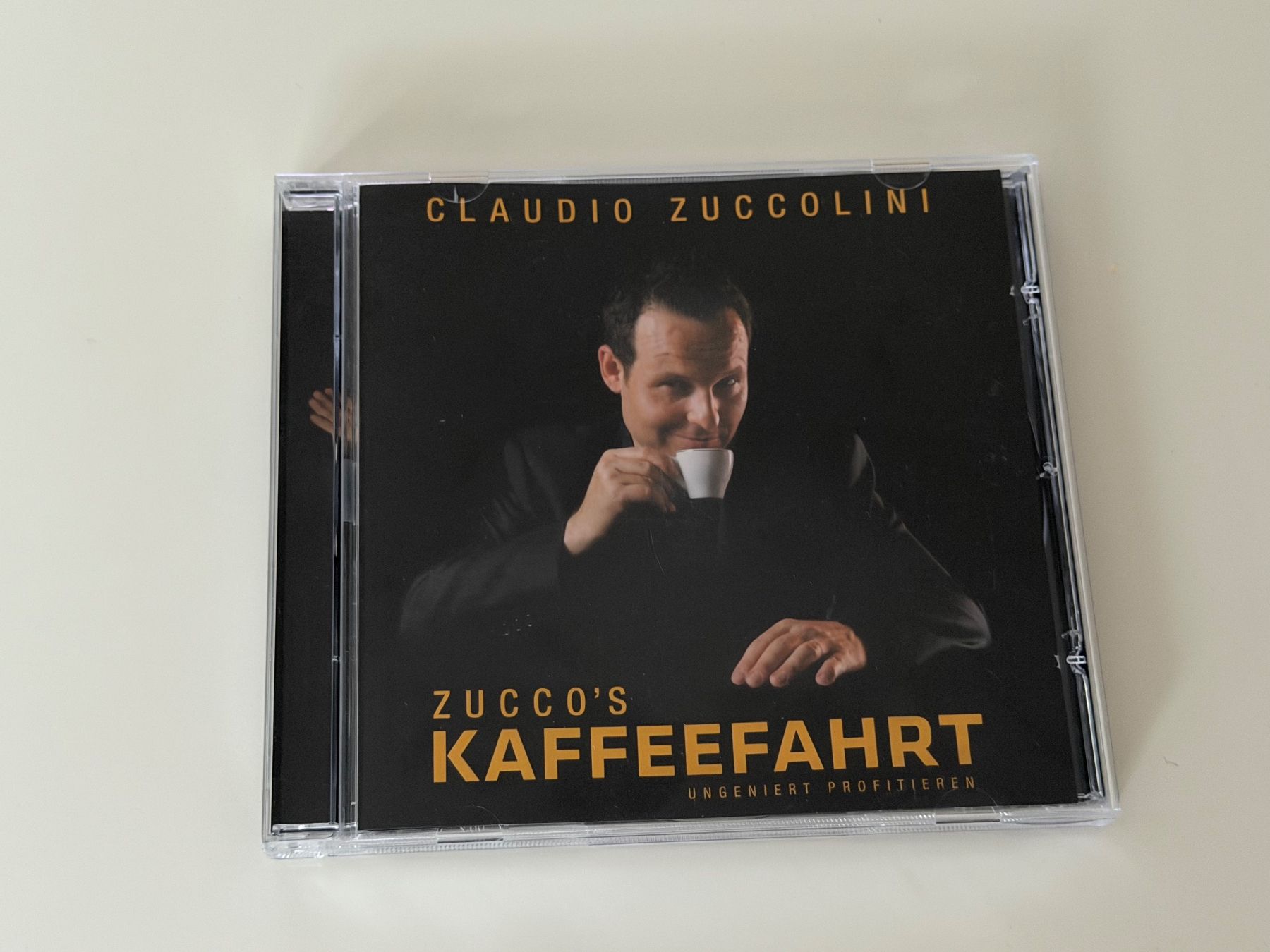 CD: Claudio Zuccolini Zucco's Kaffeefahrt CD Dialäkt Comedy – Nuovo (secondo la descrizione) da Altstätten SG venduto da sheamus
