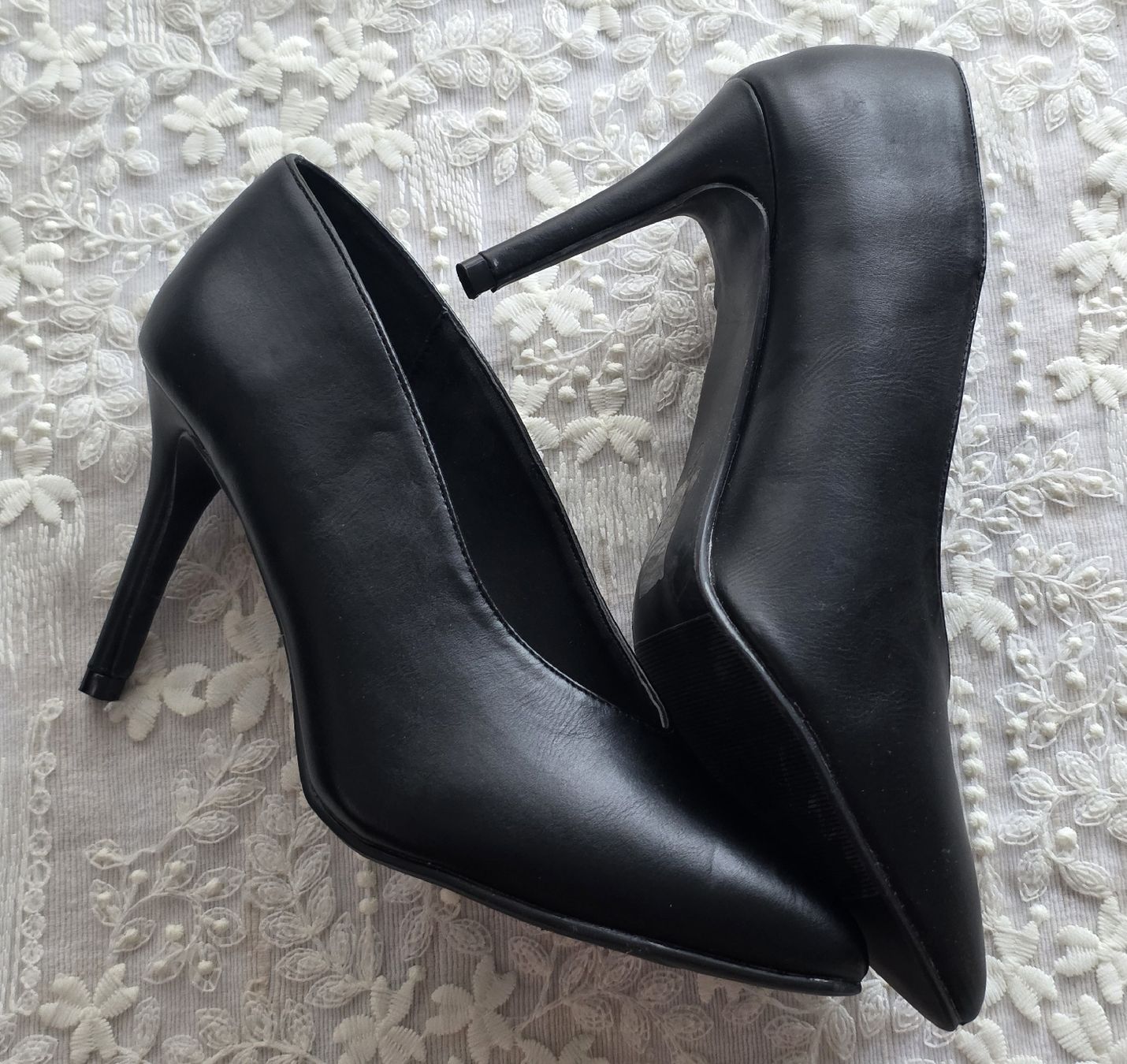 Scarpe da donna: Schwarze Pumps, Grösse 38, Neu! – Nuovo (secondo la descrizione) da Rheinsulz venduto da Gilea 1