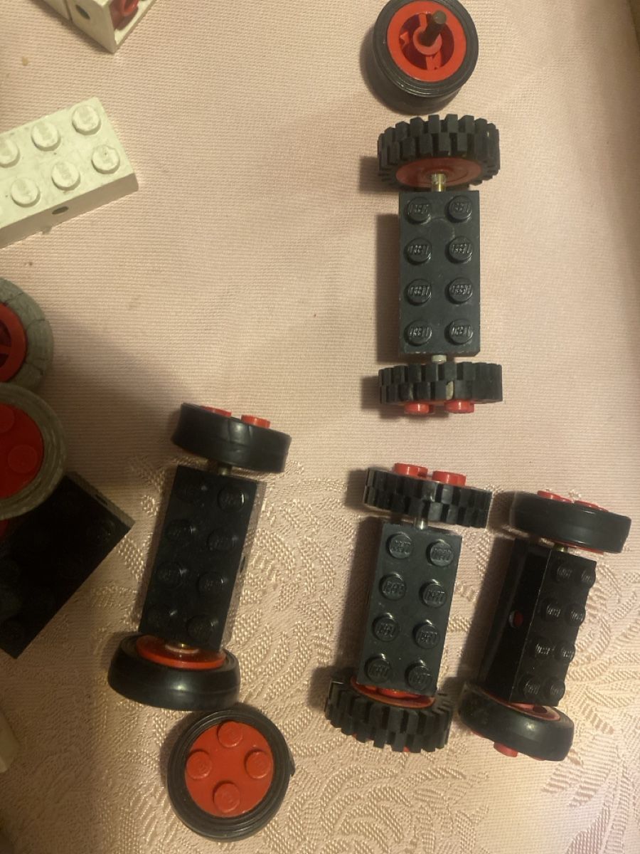 Lego Kit di costruzioni: Lego Räder und Achsen  – Usato da Zürich venduto da Manuelemilie 2