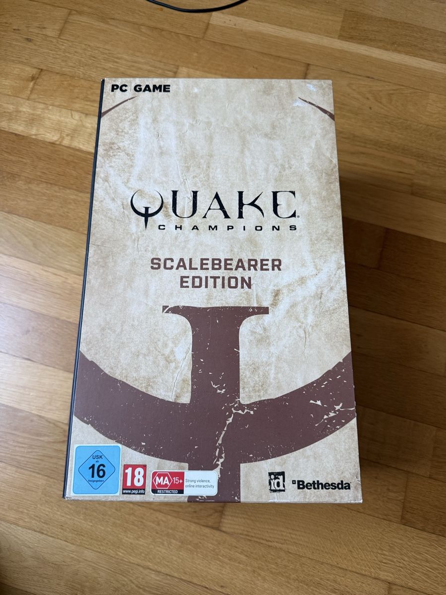 Statuette: Quake Champions Scalebearer Figur – Usato da Grünen venduto da Manhunt13