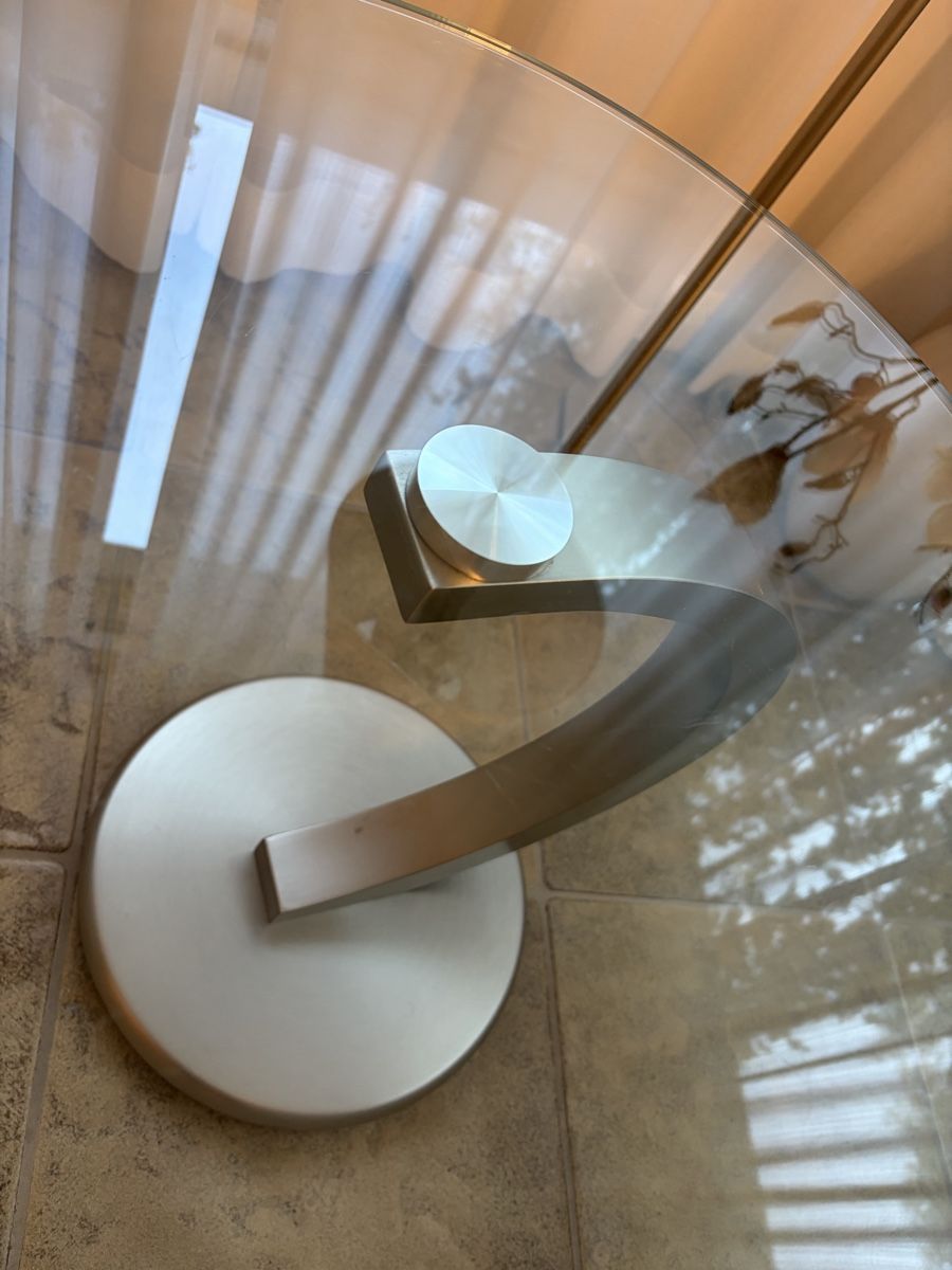 Tables: Glas Beistelltisch rund – D'occasion à Rüschlikon par chr_2dl6 4