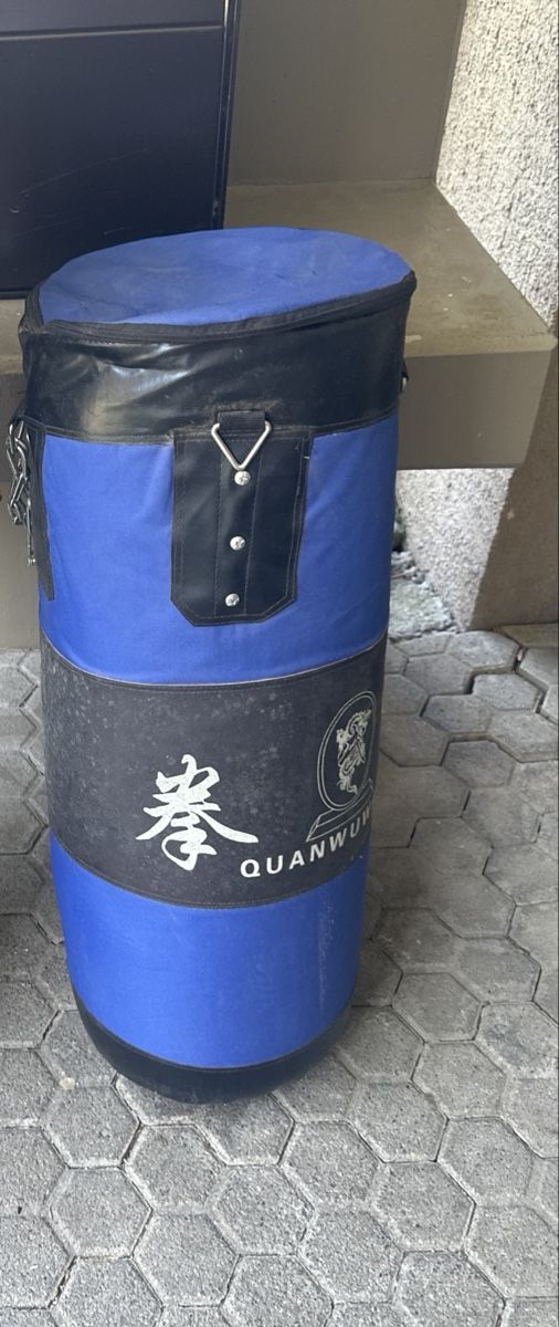 Sacchi da boxe: Punching Bag QUANWU Blue Black Used – Usato da Wabern venduto da jfr_yd7l
