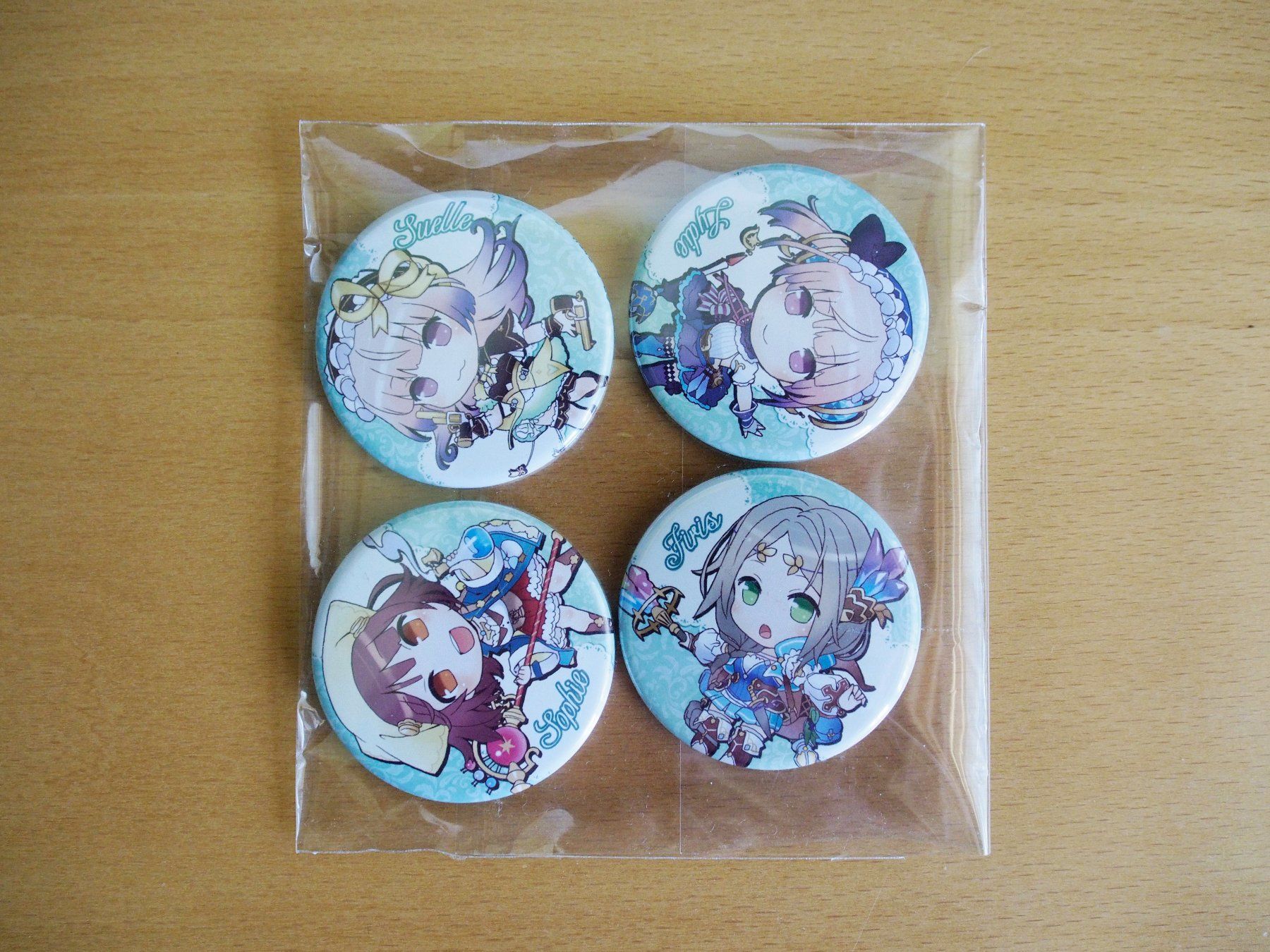 Placchette & Badge: Atelier Mysterious Trilogy Buttons – Usato da Winistorf venduto da raziel66