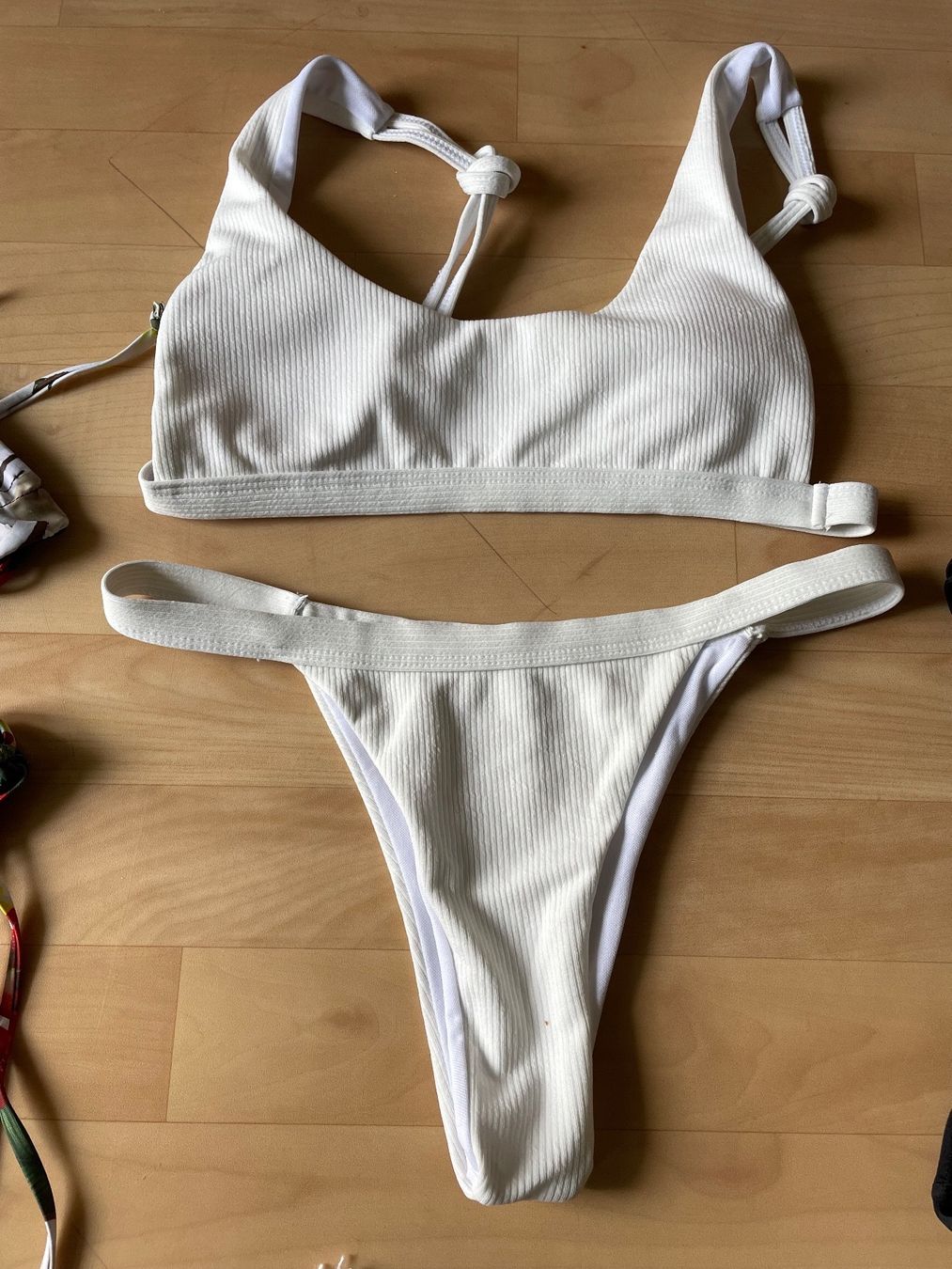 Zaful Costumi da bagno & Bikini: ZAFUL White Bikini S/36 – Usato da Zürich venduto da Angela_Fashion_Lover