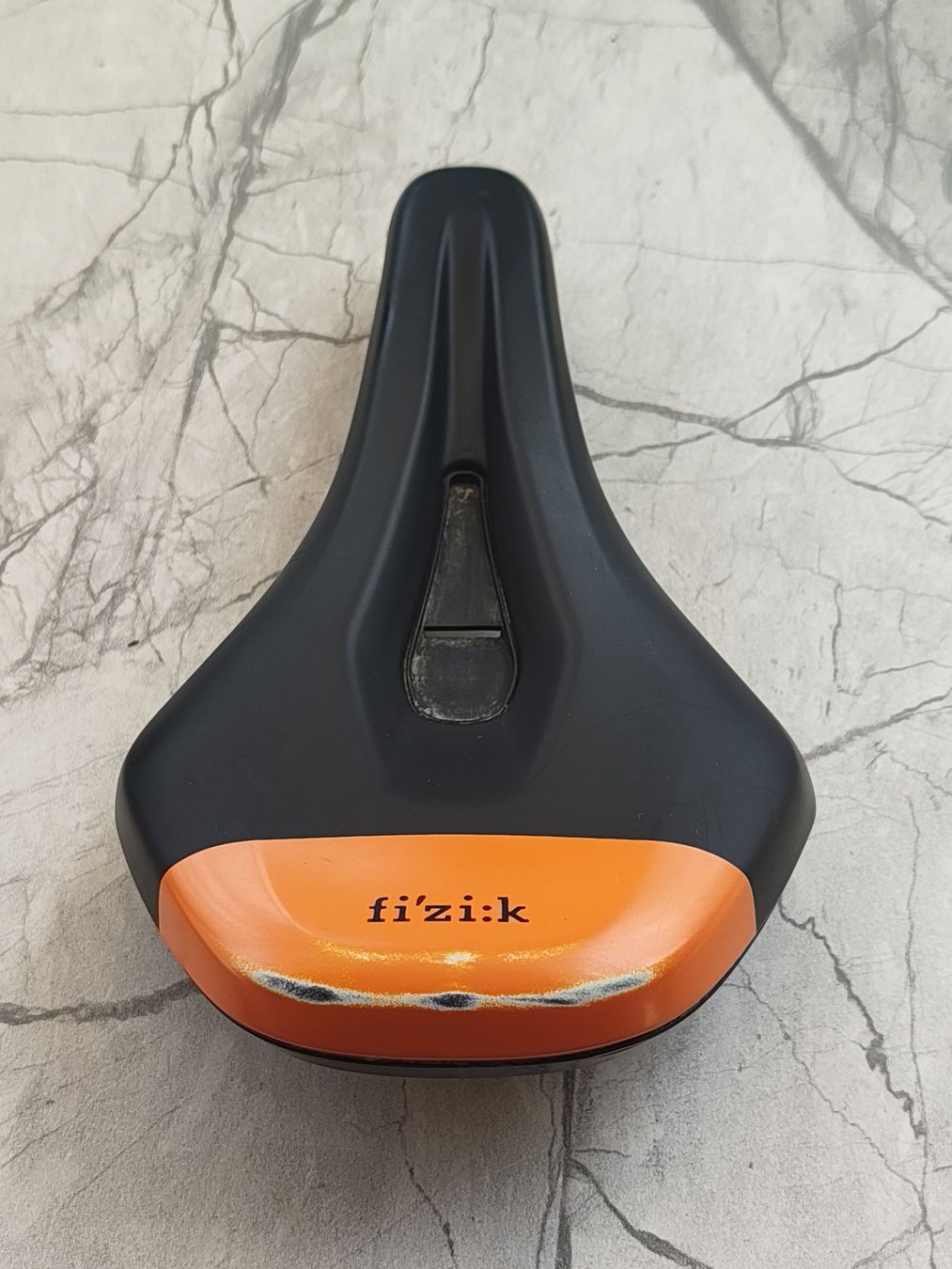Fizik Ersatzteile: Fizik Terra Sattel schwarz-orange  – Gebraucht aus Seuzach von dan1991 2