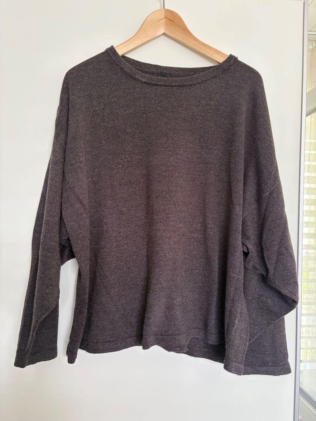 Pullover & Sweatshirts: Damenpulli Gr. XL schwarz – Gebraucht aus Obergösgen von Andre118