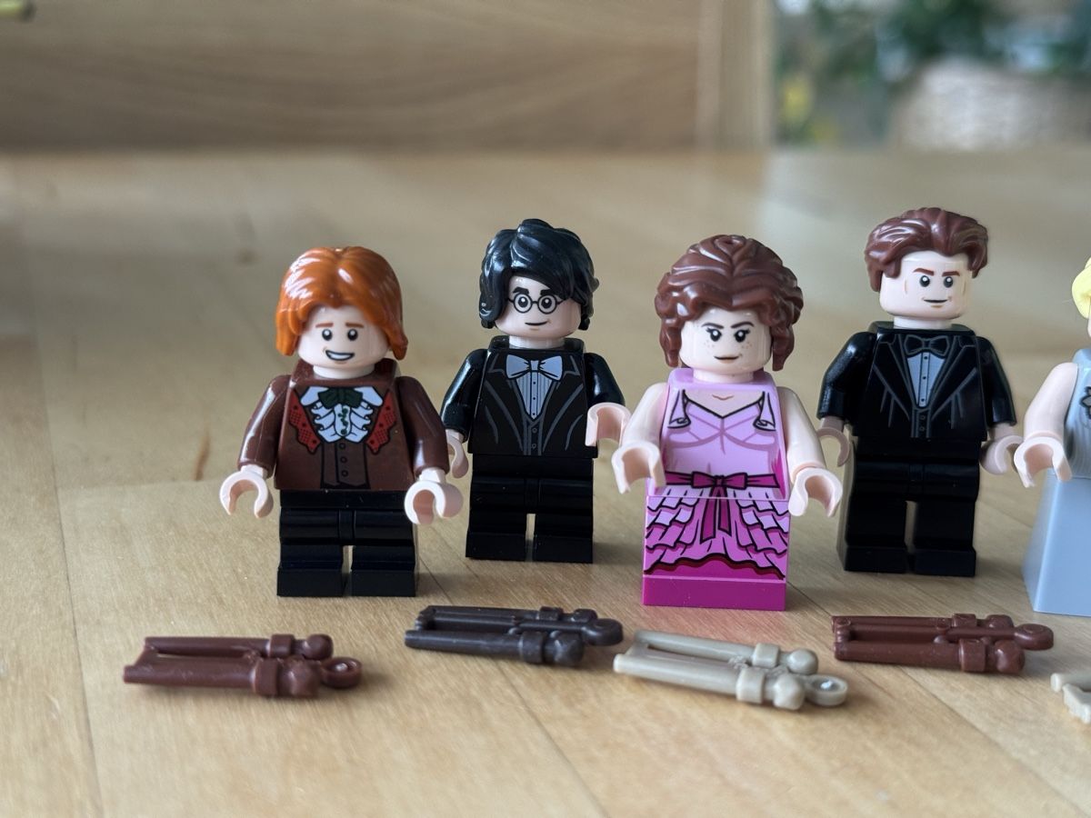 Lego Statuette: Lego Harry Potter 6 Minifiguren – Usato da Neuhausen am Rheinfall venduto da Laghi 1