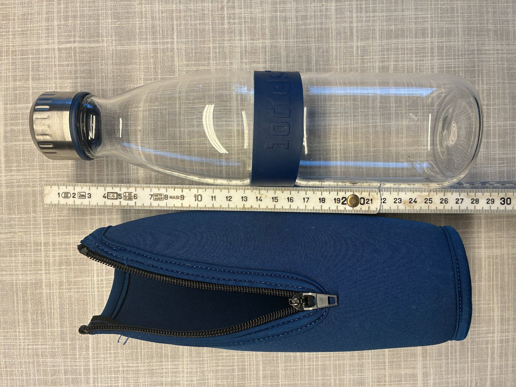 Trinkflaschen & Thermosflaschen: BODDELS Glasflasche DREE 650 ml mit Neoprentasche – Gebraucht aus Biberist von longimanus3 3