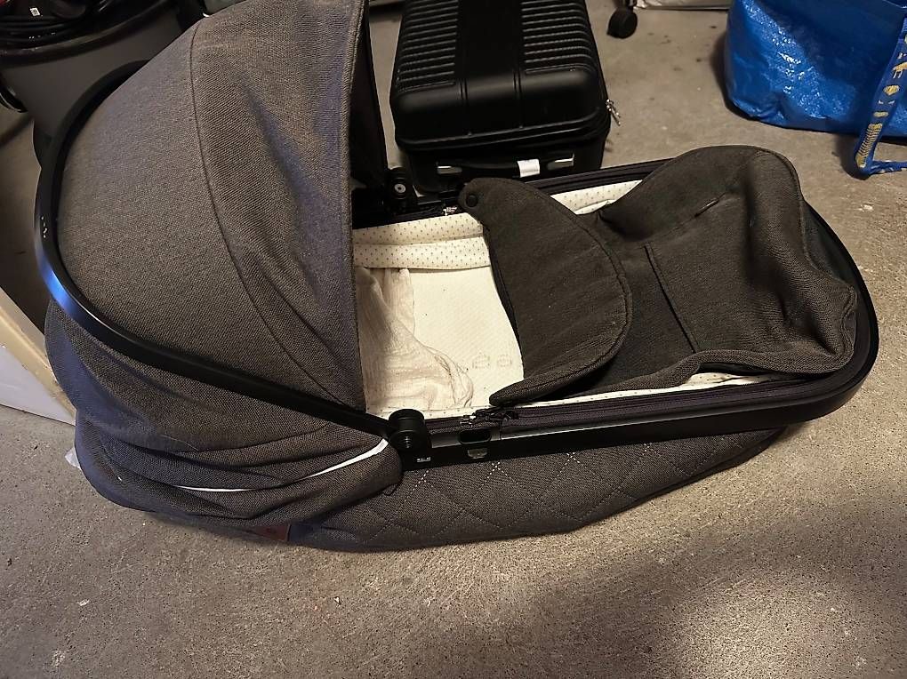 Hartan Carrozzine: Hartan Kinderwagen Spirtsitz & Babywanne – Usato da Adliswil venduto da Lari3 4