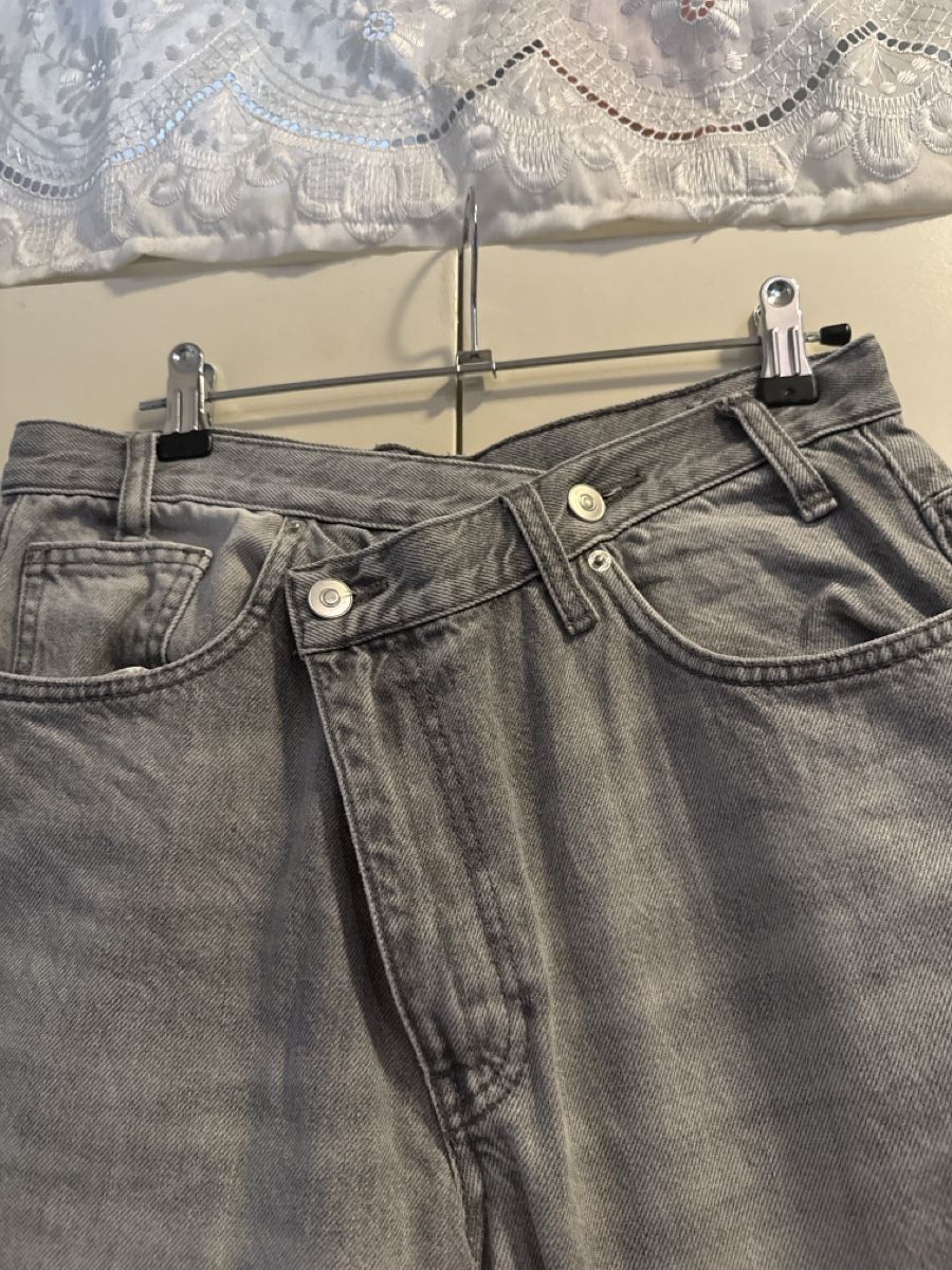 Zara Jeans: Jeans Zara gris  – Neu (gemäss Beschreibung) aus Châtelaine von ant_6rpw 1