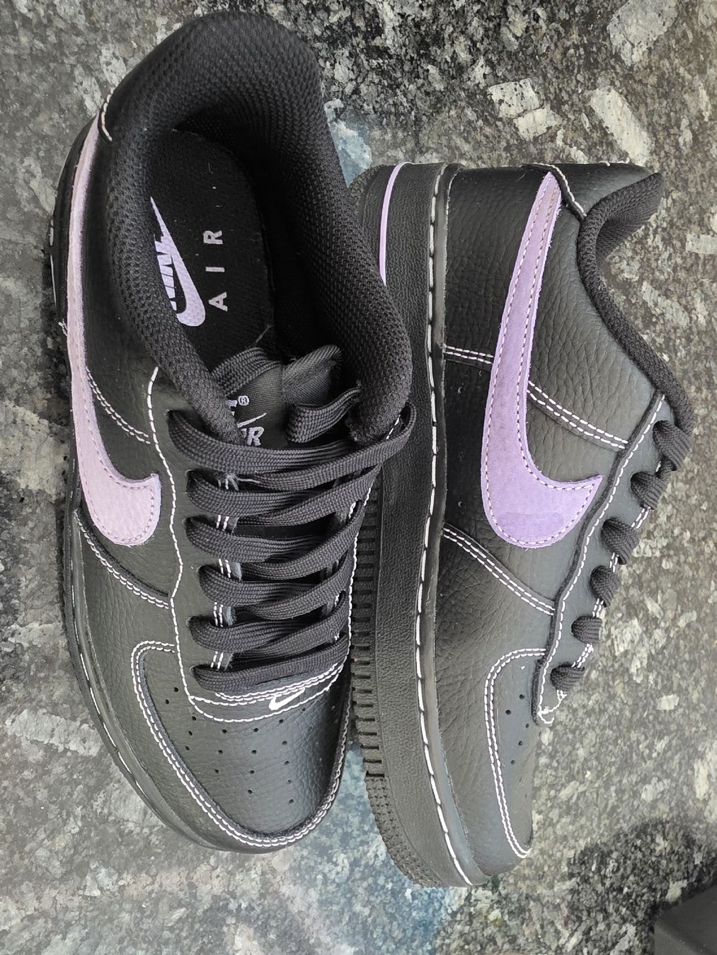 Nike Schuhe für Mädchen: Nike Air Force 1 Gr. 35.5 – Gebraucht aus Rothrist von sabrini88 2