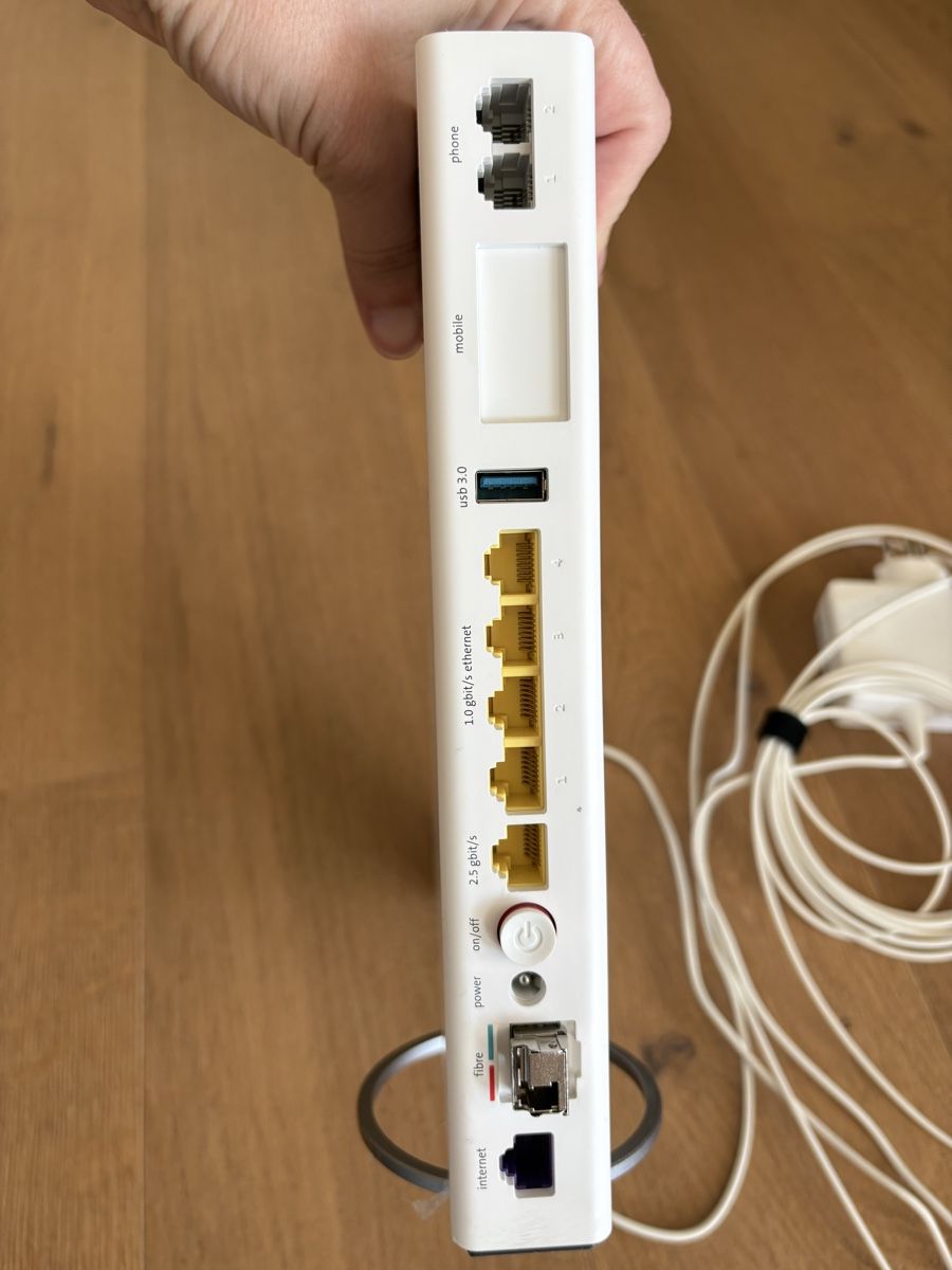 Swisscom Modem & Router: Swisscom Internet-Box 3 Router gebraucht  – Usato da Steffisburg venduto da Gretchenfrage 2
