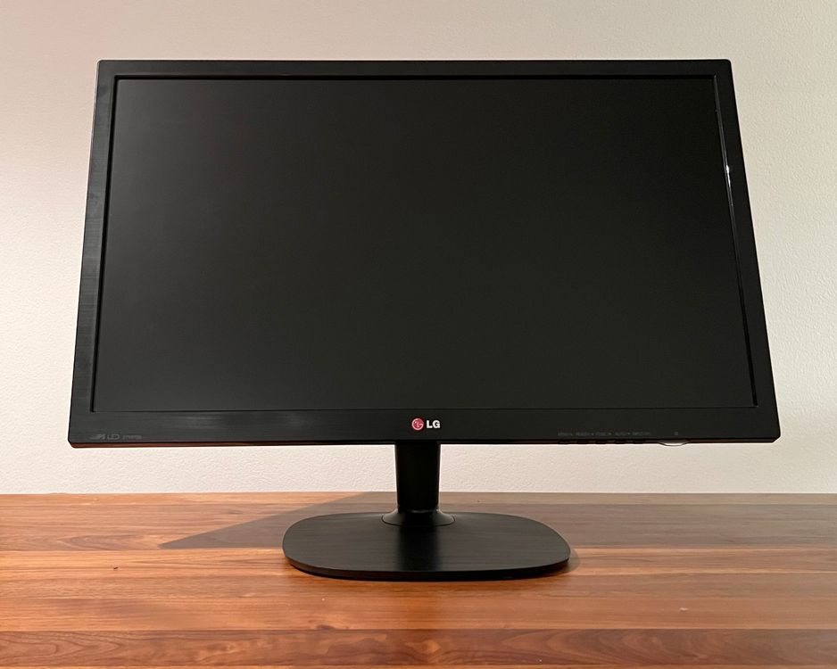 Grosser LG IPS-Monitor 27 Zoll MP35 | Kaufen auf Ricardo