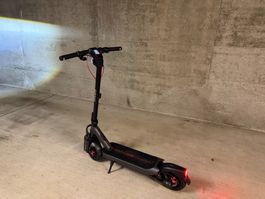 Neuwertiger Segway Ninebot MAX G3 E-Roller mit Garantie
