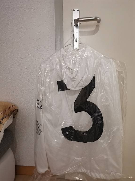 Giacche: Yeezus Tour Jacket, Gr. M, Oversize, NEU – Nuovo (secondo la descrizione) da Winterthur venduto da lor_5vlb