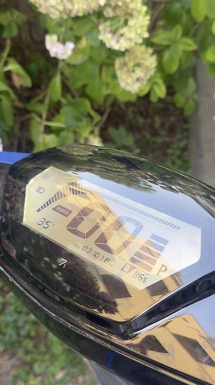 Scooters: Next1 Elektroroller  2 Akkus – D'occasion à Zürich par Alextiag0 3