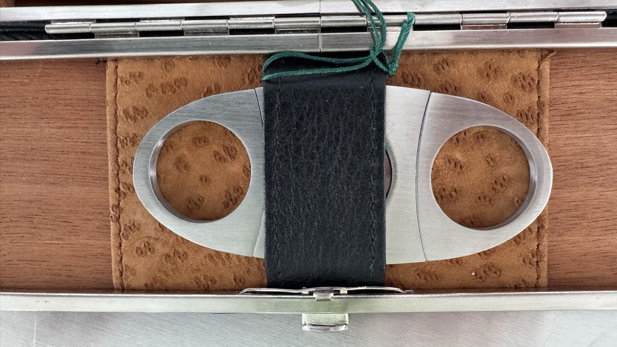 Altri Prodotti per fumatori: F.Hammann Zigarren Etui mit Cutter, neuwertig – Nuovo e nell'imballaggio originale da Oberrieden venduto da Bergsteiger67 2