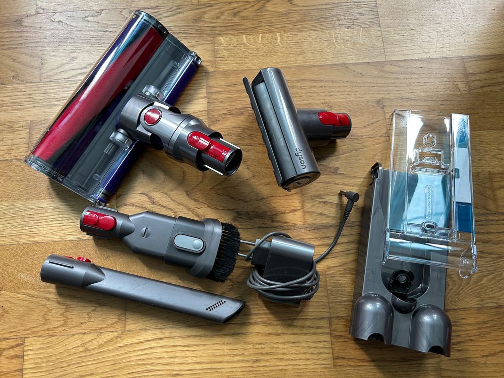 Dyson V10 Absolute Zubehör | Kaufen auf Ricardo