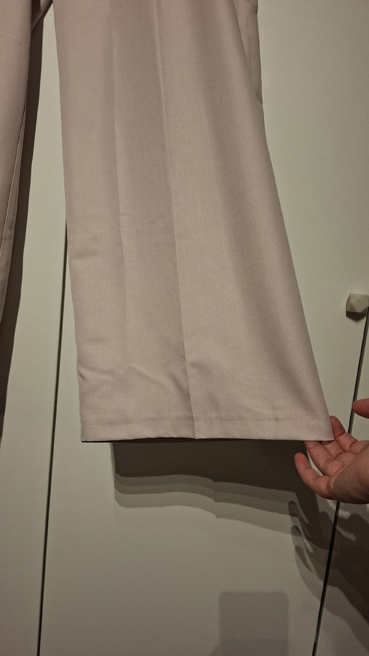 Asos Pantaloni: Marlenehose von Asos – Nuovo (secondo la descrizione) da Oberengstringen venduto da Kimchimon 2