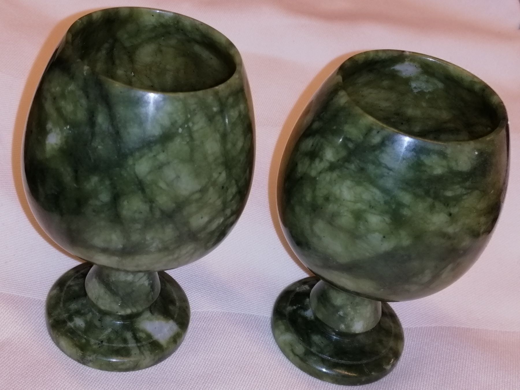 Tazze: 2 Trinkbecher aus HalbedelsteinStein – Usato da Rheinfelden venduto da Cleopatra2000