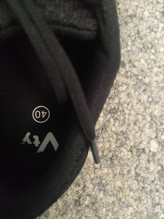Scarpe da uomo: Vty Schuhe, Grösse 40 – Usato da Samedan venduto da t_p_8nvs 2