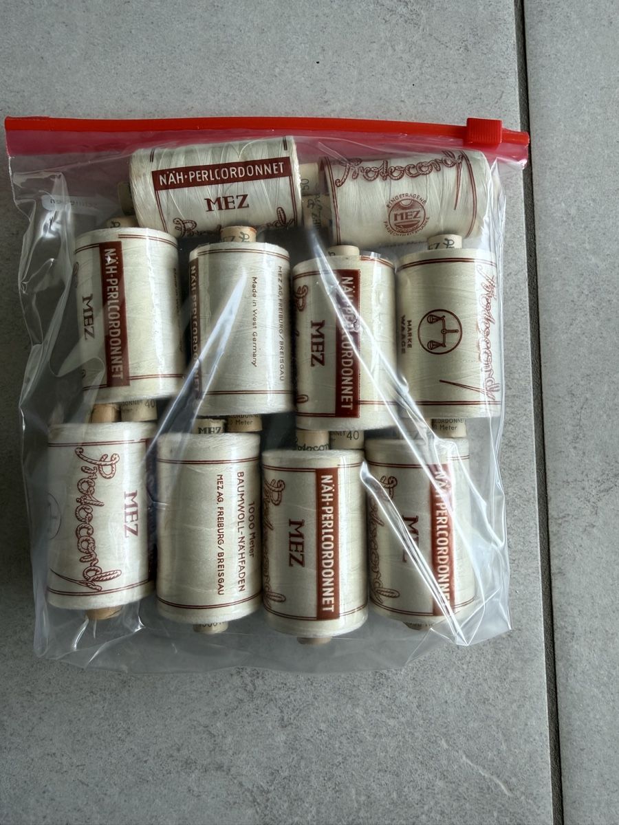 Cordicelle & Fili: Nähgarn-Set MEZ Protocord 10 Spulen original Verpackung  – Nuovo (secondo la descrizione) da Nänikon venduto da Monimos