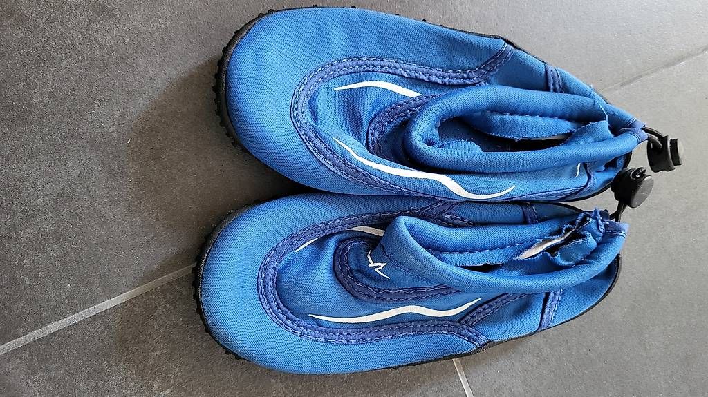 Scarpe per ragazzi: Badeschuhe Gr. 28 – Usato da Langendorf venduto da RE17